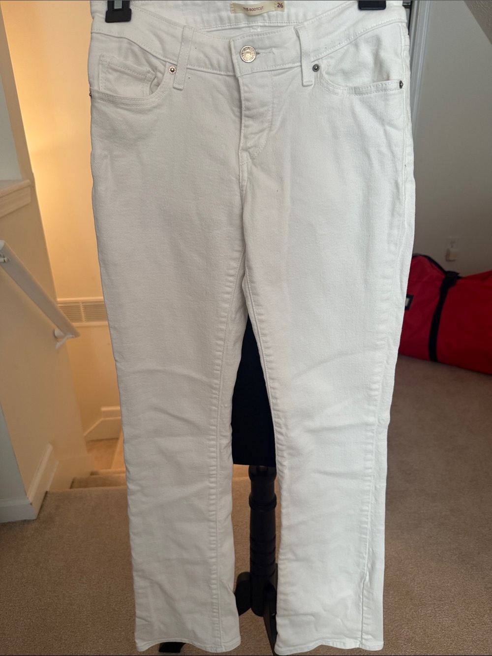 Classic White Women's Levi’s Jeans